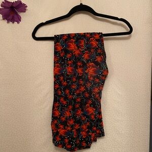 LulaRoe leggings. Tall & Curvy. Floral print